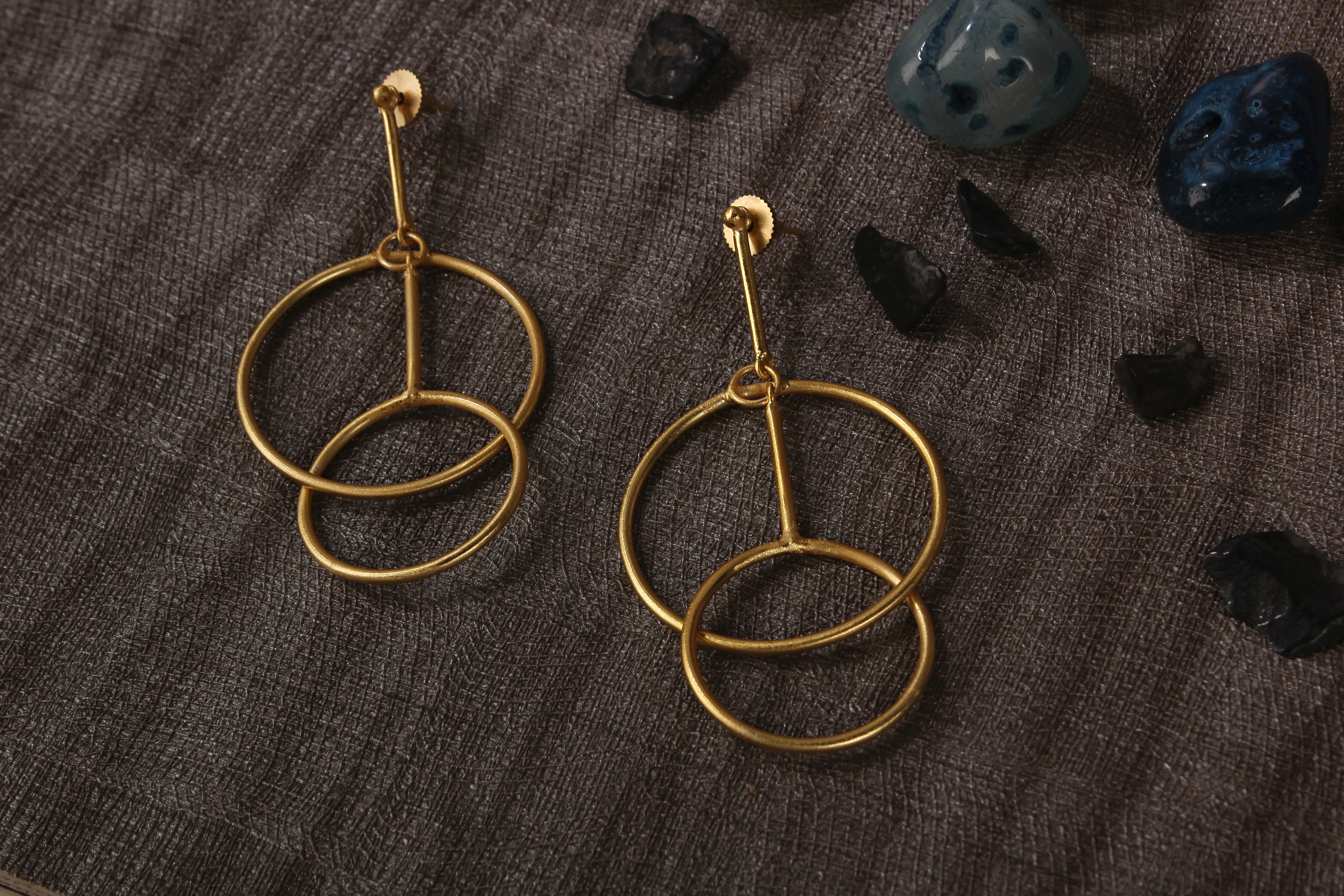 jewelry - berserk - gold plated coincentric circle danglers