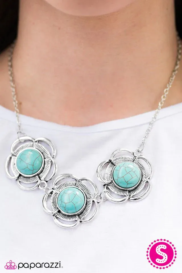 Paparazzi Necklace ~ Daisy DUNES - Blue