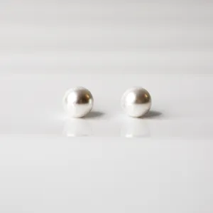 Priya Minimal Pearl Stud Earrings